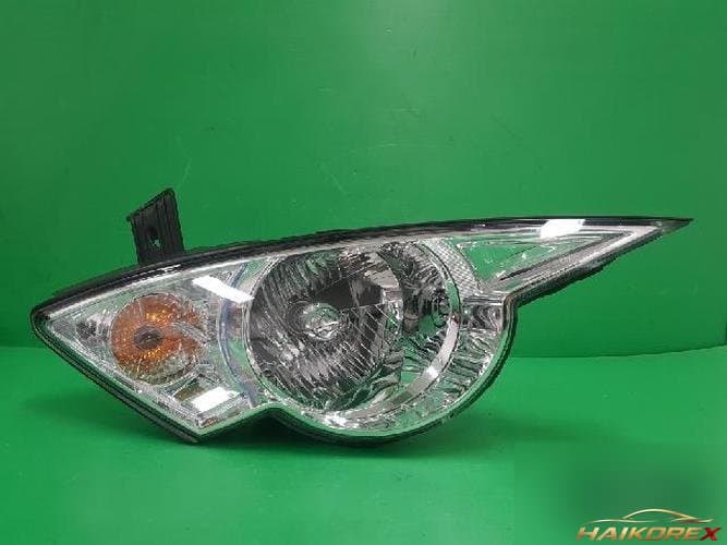 KG Mobility Actyon 2006 — фара правая 8310231103