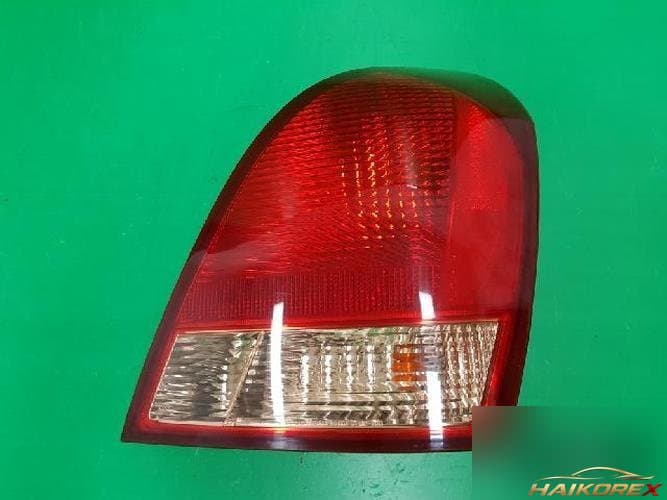 Hyundai Avante 2003 — комбинированный фонарь задний правый (пассажирский) 92402 2D300 1