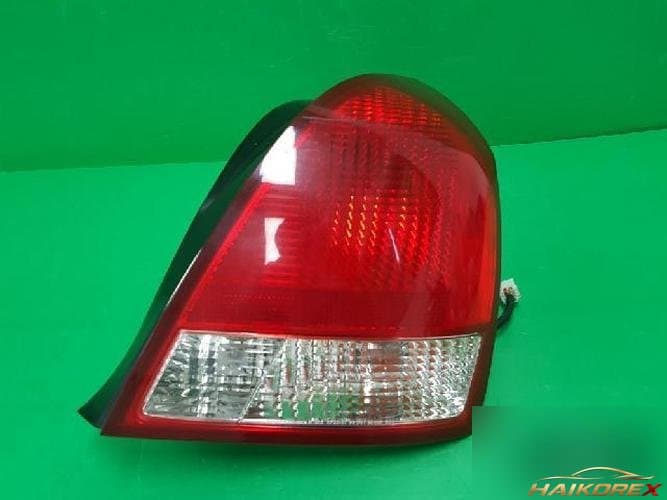 Hyundai Avante 2002 — фонарь комбинированный задний правый 92402 2D000 3
