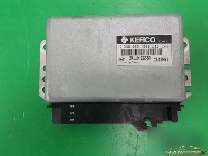 Hyundai Avante 2000 — блок управления двигателем ECU 39110 26580