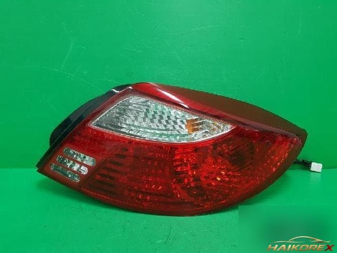 Kia Rio 2001 — комбинированный задний фонарь правый (пассажирский) 0K30C51150A