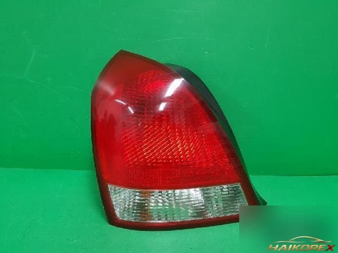 Hyundai Avante 2001 — комбинированный фонарь задний левый (водительский) 92401 2D000 2
