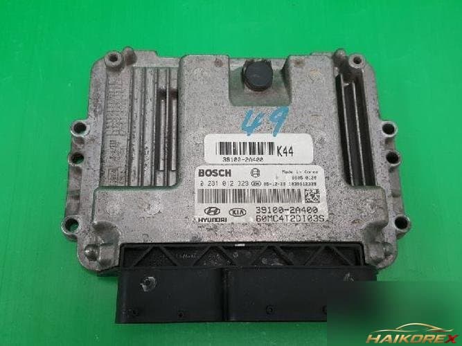 Hyundai Verna 2006 — блок управления двигателя ECU 39100 2A400