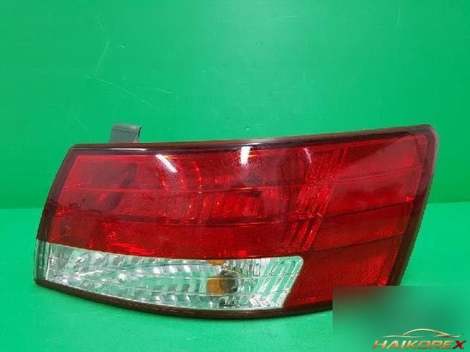 Hyundai Sonata 2007 — комбинированный фонарь задний правый (пассажирский) 92402 3K000 2