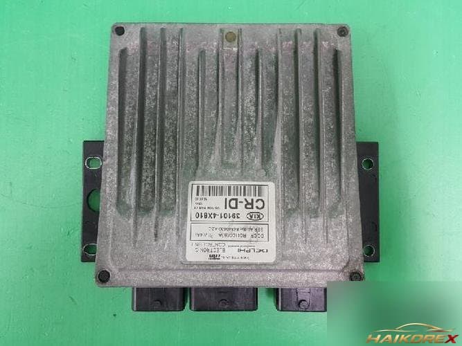 Kia Carnival 2006 — блок управления двигателем ECU 39101 4X810 1