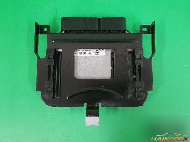 Volkswagen Passat 2006 — блок управления двигателем ECU 06F 906 056 AN