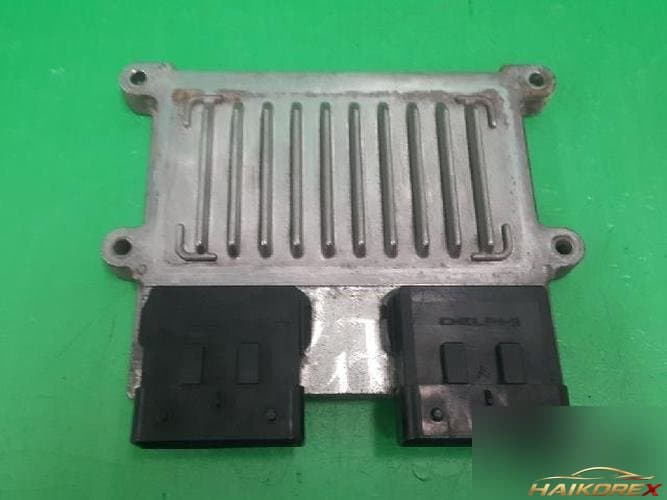 Hyundai Grandeur 2006 — блок управления двигателем ECU 39110-3E100
