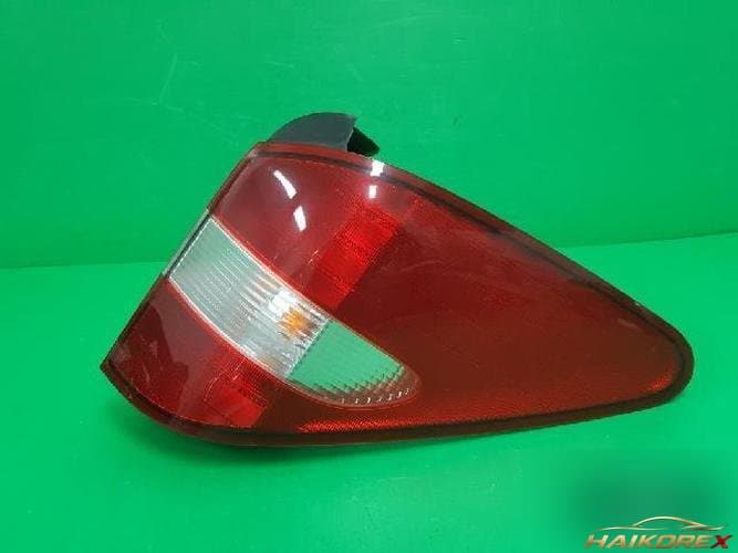 KG Mobility Rodius 2005 — комбинированный задний фонарь правый