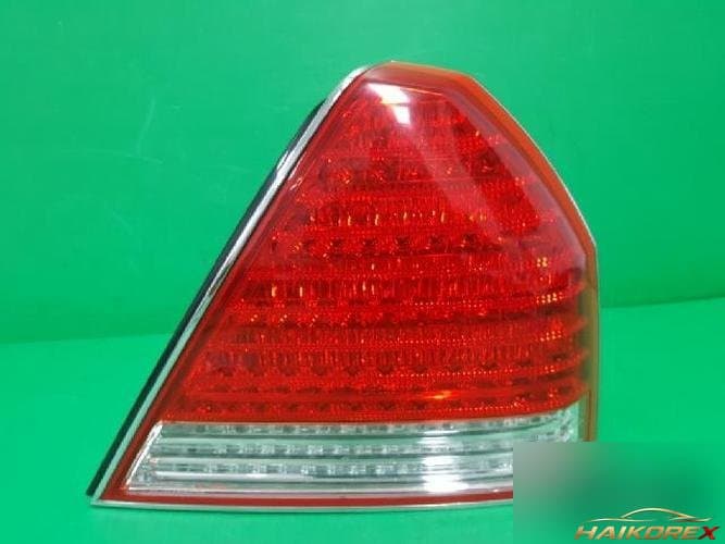 Hyundai Equus 2004 — фонарь задний комбинированный правый (пассажирский) 92402 3B700 4