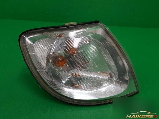 Hyundai Trajet 2007 — габаритный фонарь правый 923023A500