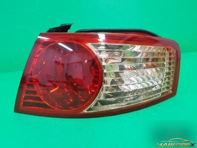 Kia Opirus 2006 — комбинированный фонарь задний правый 924023F200