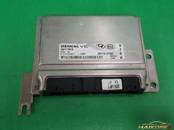 Kia Opirus 2006 — блок управления двигателем ECU 39110 37060 2