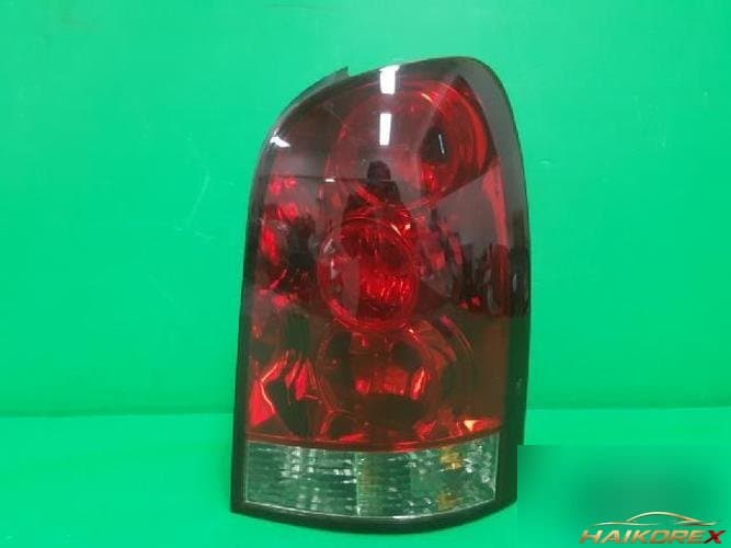 KG Mobility Rexton 2006 — задний комбинированный фонарь правый 8360208501