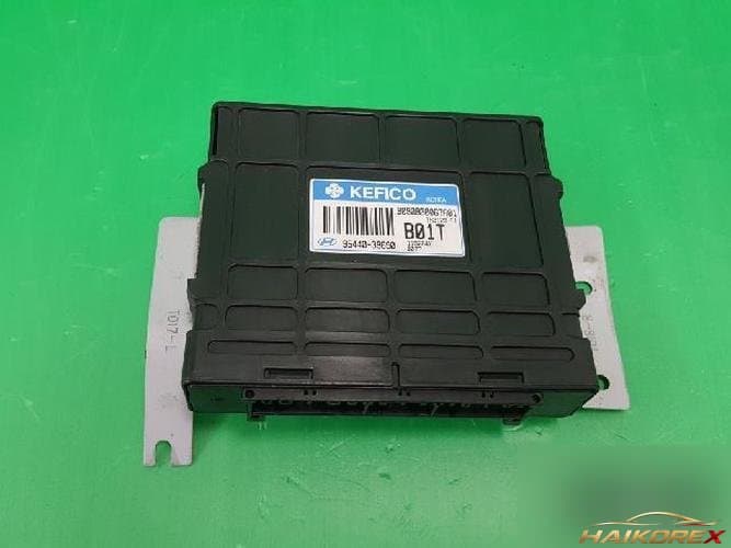 Hyundai Santa Fe 2002 — блок управления коробкой передач TCU 95440 39690