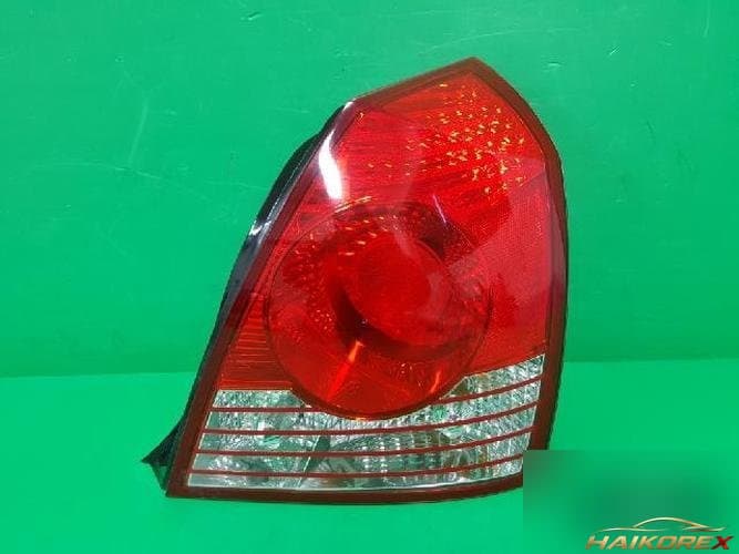 Hyundai Avante 2005 — комбинированный задний фонарь правый (пассажирский) 92402 2D500 9
