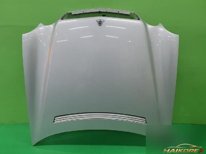 Mercedes-Benz E-Class 1997 — капот