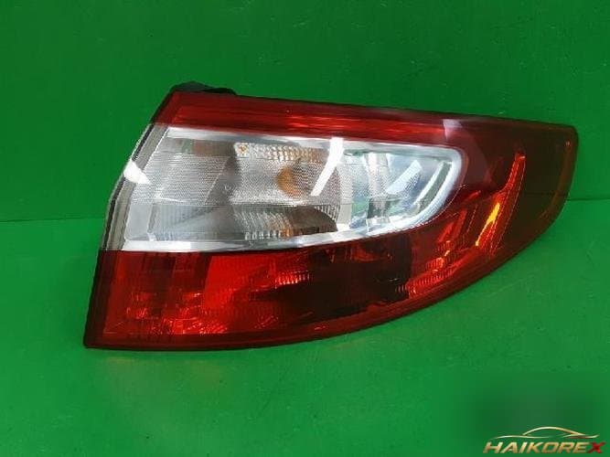 Renault SM3 2010 — фонарь задний комбинированный правый 265500016R