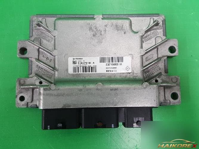 Renault SM3 2010 — блок управления двигателем ECU 237100551R