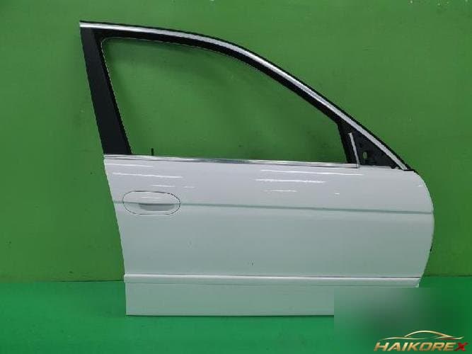 BMW 5 Series 2002 — передняя дверь правая