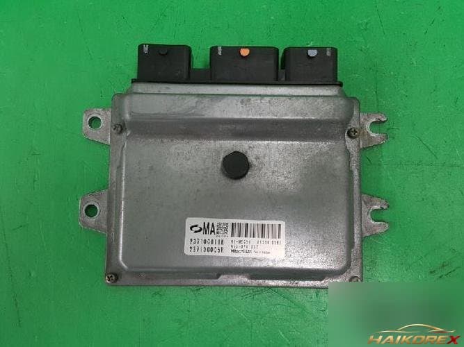 Renault SM5 2008 — блок управления двигателем ECU 237100011R 10