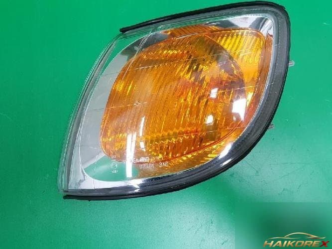 Hyundai Trajet 2004 — указатель поворота левый 92301-3A000