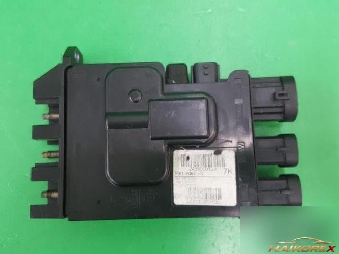 Renault SM3 2011 — ETACS/BCM 243800010R