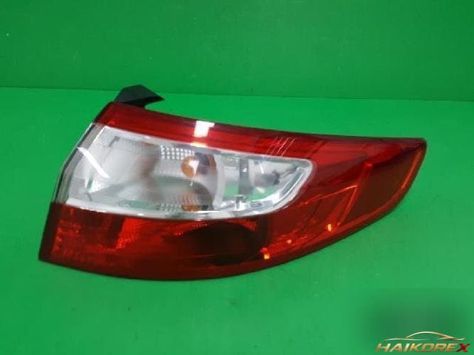 Renault SM3 2011 — комбинированный фонарь задний правый 265500016R