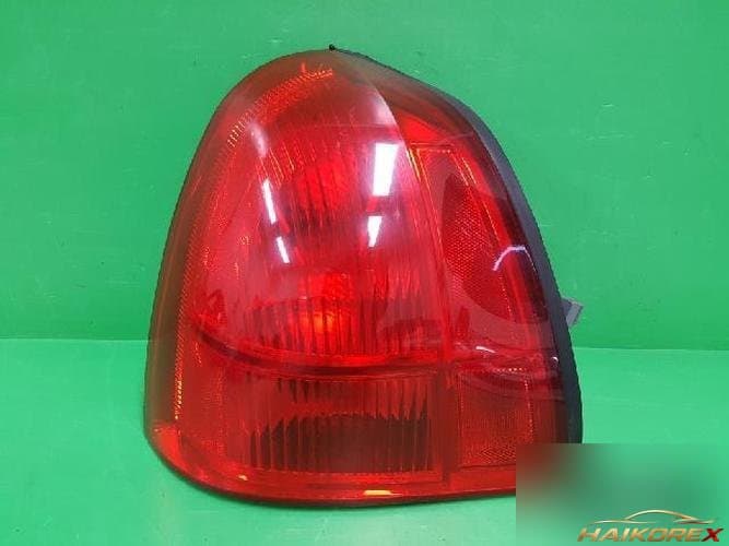Ford Town Car 2011 — комбинированный фонарь задний левый