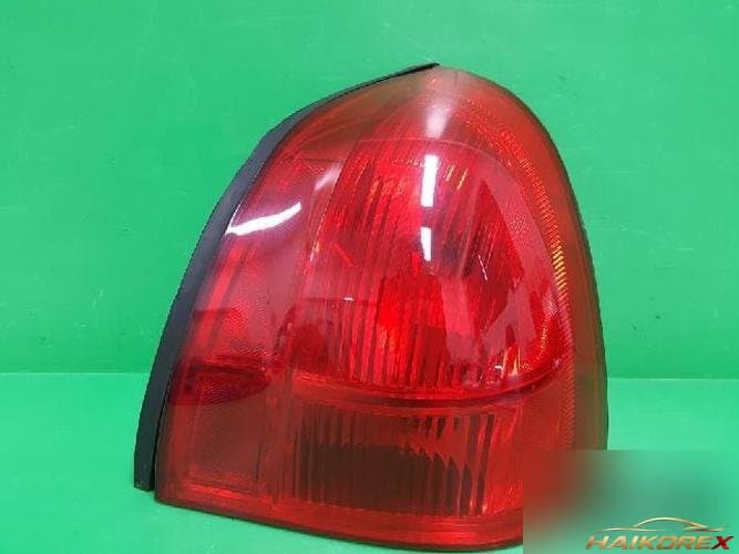 Ford Town Car 2011 — комбинированный фонарь задний правый (пассажирский) FR454 U000R