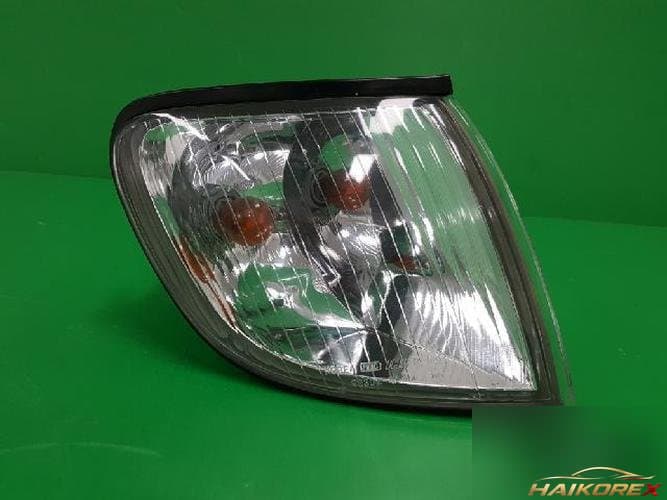Hyundai Grand Starex 2003 — фара-указатель поворота правая 92302 4A500
