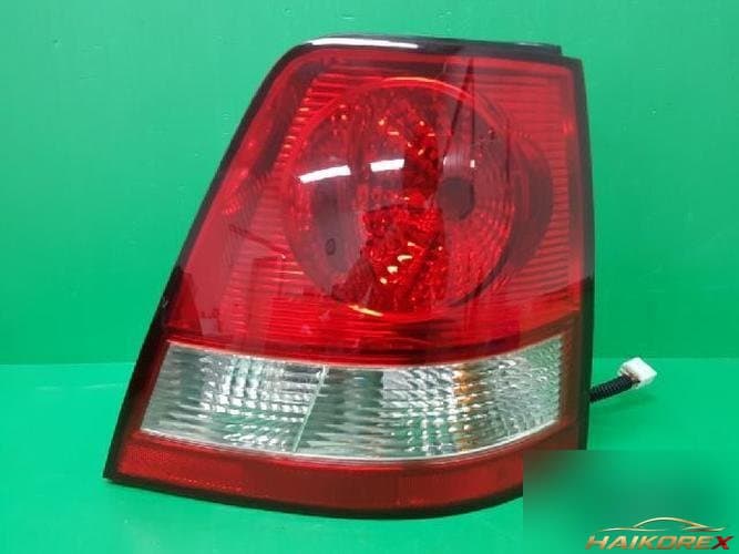 Kia Sorento 2004 — задний комбинированный фонарь правый 92402 3E000 10