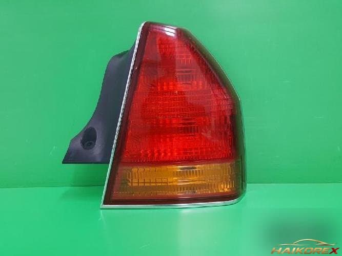 Hyundai Equus 2001 — задний комбинированный фонарь правый (пассажирский) 92402 3B100 1
