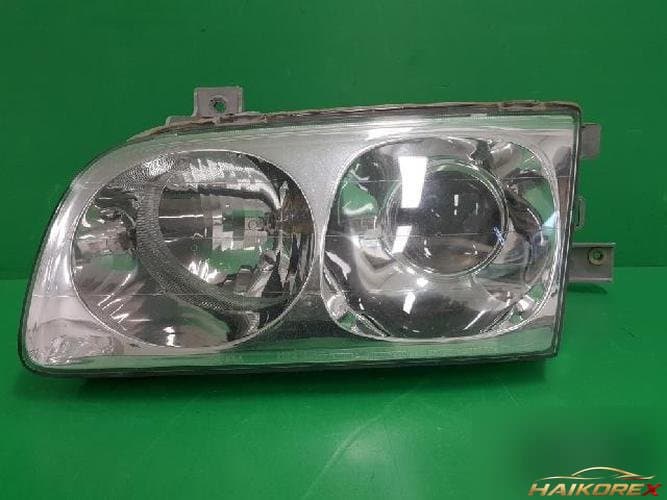 Hyundai Trajet 2003 — фара передняя левая 921013A000