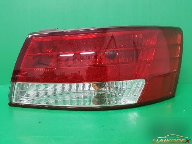 Hyundai Sonata 2006 — фонарь задний правый (комбинированный) 92402 3K400 3