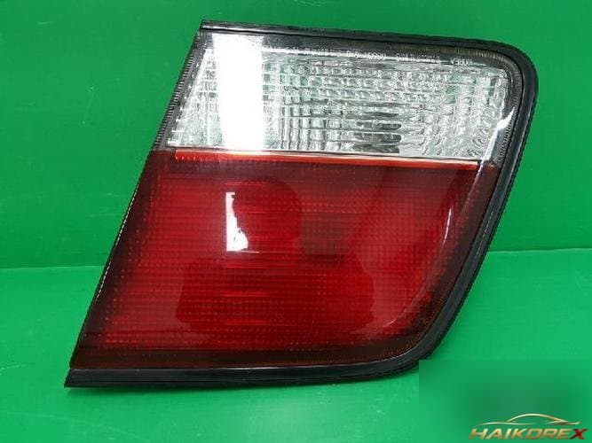 Renault SM5 2001 — накладка крышки багажника (с фонарём) 53804 51000 1