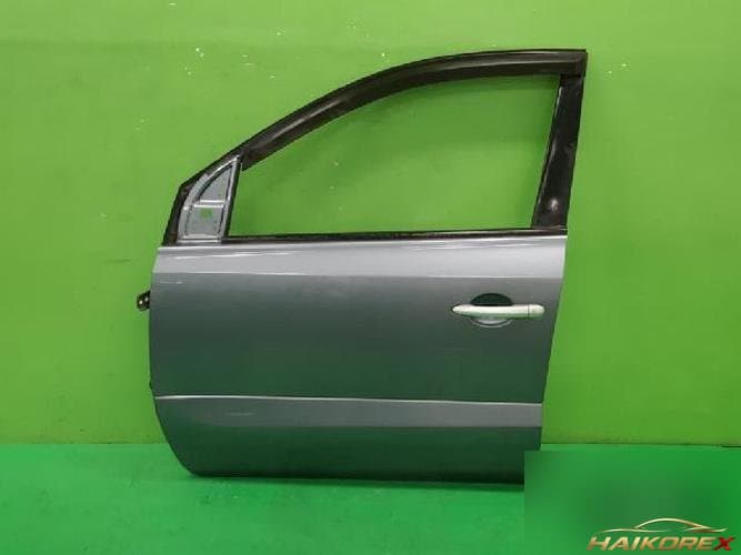 Renault QM5 2008 — передняя дверь левая 801010029R