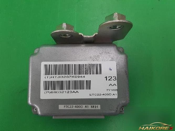 Jeep Compass 2008 — модуль ETACS/BCM 68032123AA