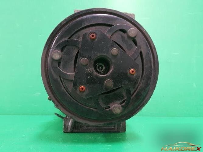 Renault SM3 2011 — компрессор кондиционера 926008367R