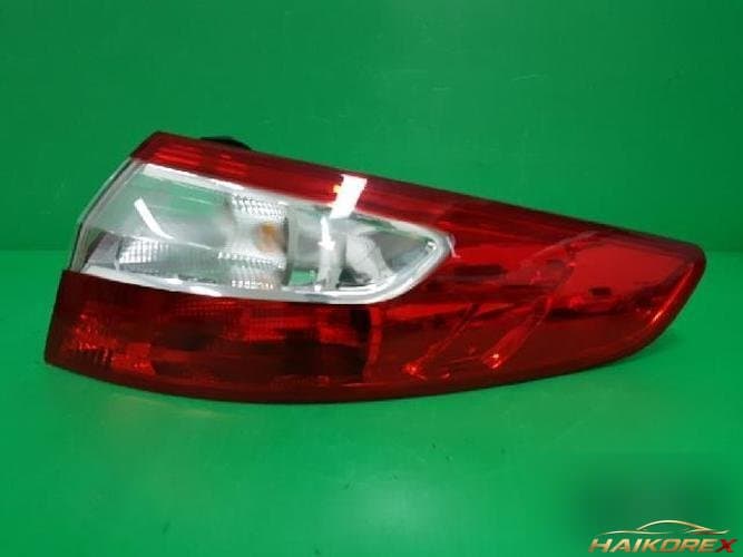 Renault SM3 2011 — комбинированный фонарь задний правый 265500016R