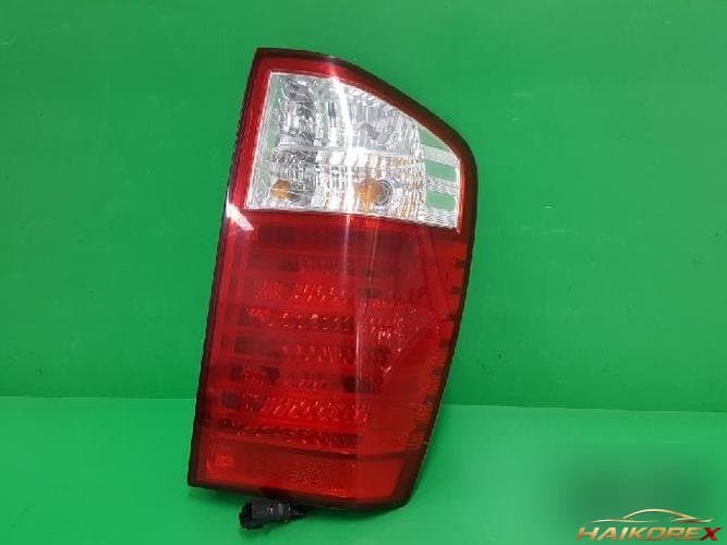 Kia Carnival 2006 — комбинированный фонарь задний правый 92402 4D000 10
