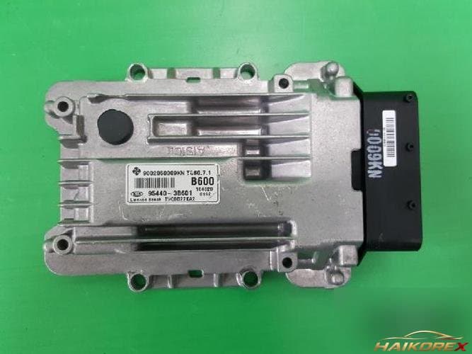 Kia Carnival 2010 - блок управления КПП (TCU) 95440-3B601