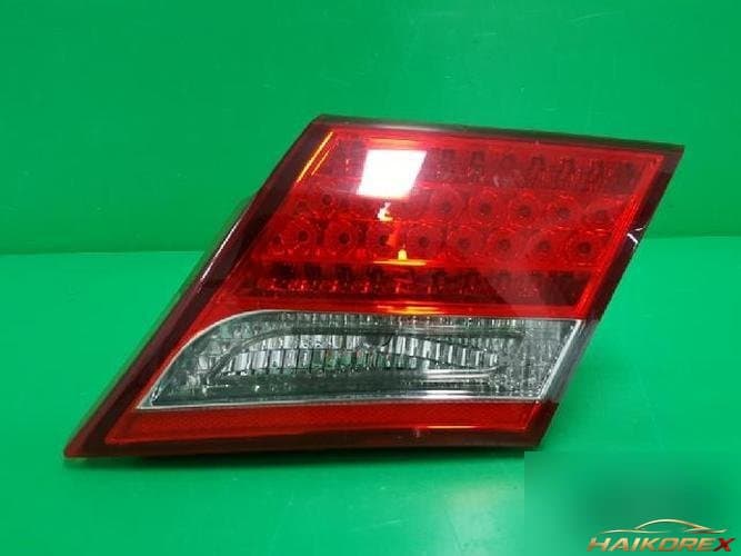 Hyundai Grandeur 2011 — белый фонарь крышки багажника 924043L500