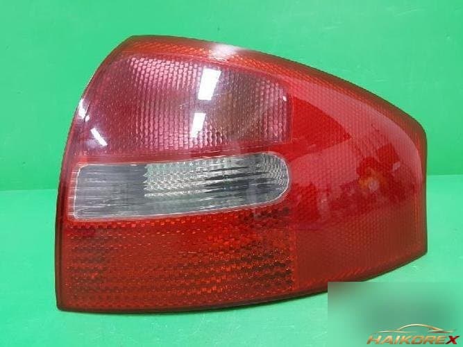 Audi A6 2003 — комбинированный задний фонарь правый (пассажирский) 4B5 945 096