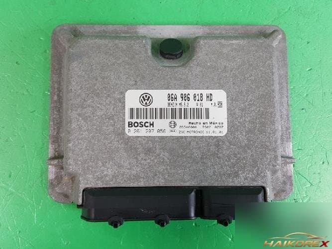 Volkswagen Beetle 2001 — блок управления двигателем ECU 06A 906 018 HD 1