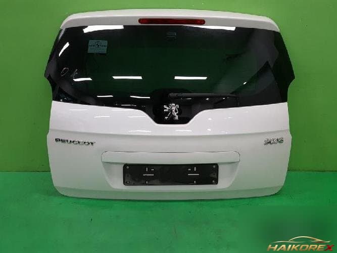 Peugeot 5008 2014 — дверь багажника