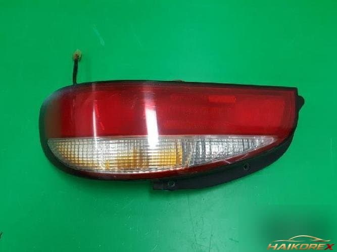 Kia Credos 1996 — фонарь задний комбинированный правый (пассажирский) 0K9A051150J