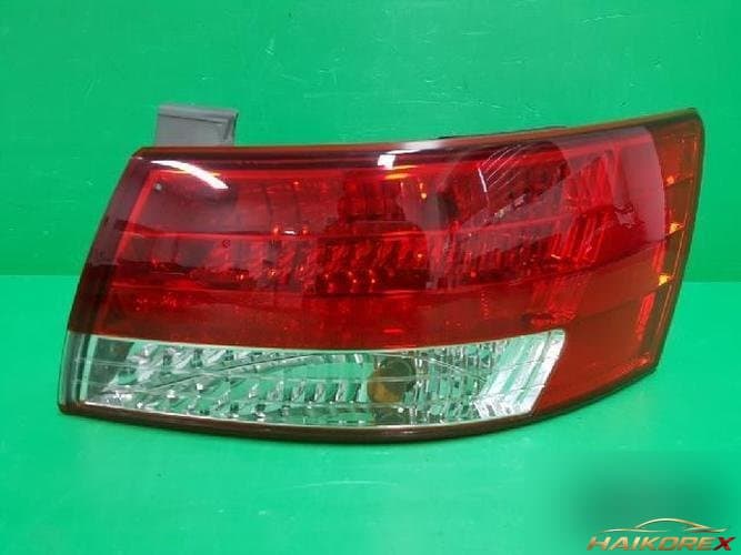 Hyundai Sonata 2006 — комбинированный фонарь задний правый 92402 3K000 2