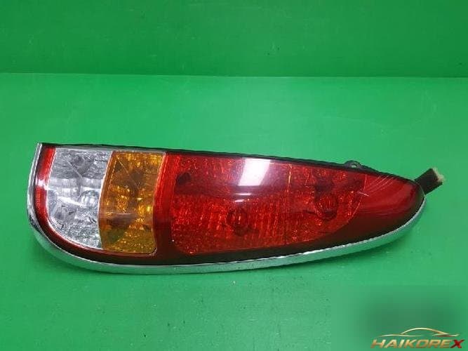 Hyundai Atoz 2002 — комбинированный фонарь задний правый (пассажирский) 92402 02200