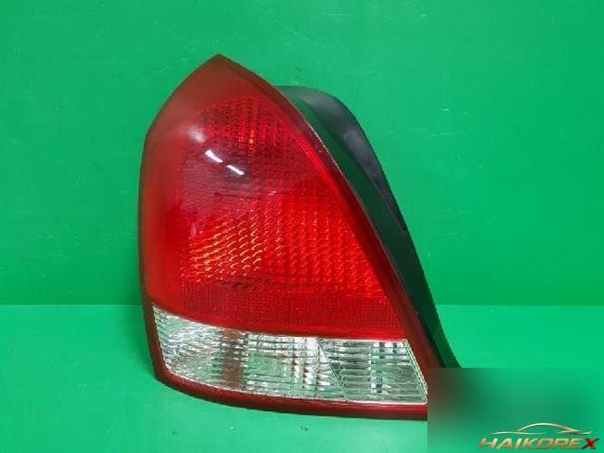 Hyundai Avante 2002 — комбинированный фонарь задний левый (водителя) 92401 2D000 4