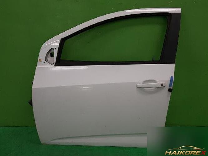 Chevrolet Aveo 2012 — передняя дверь левая 95940507